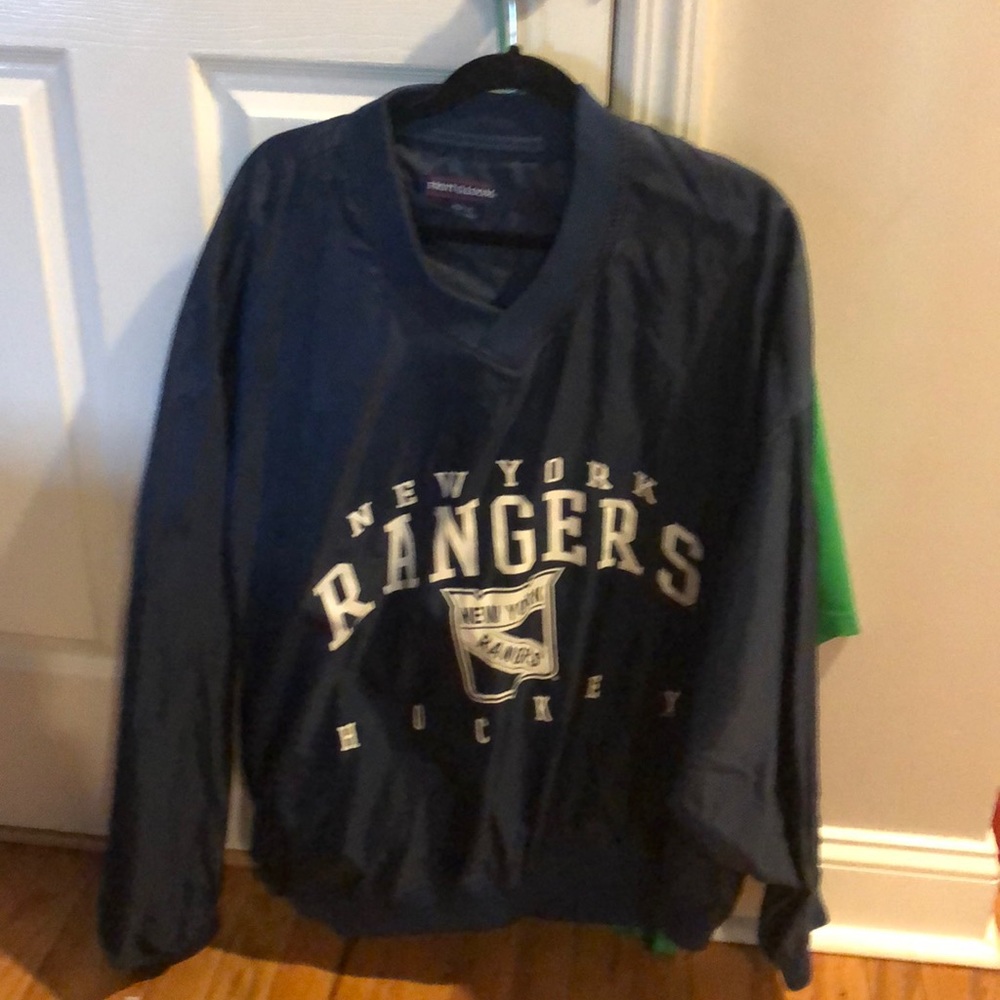 Rain pullover